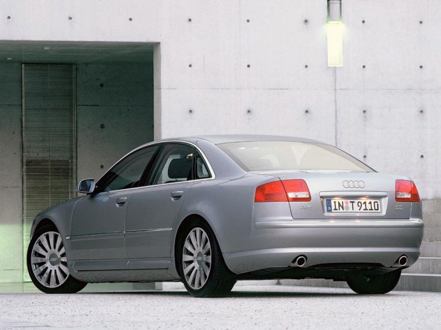  Audi A8 4.2 Quattro (D3) 2003 года  (фото 6 из 30)